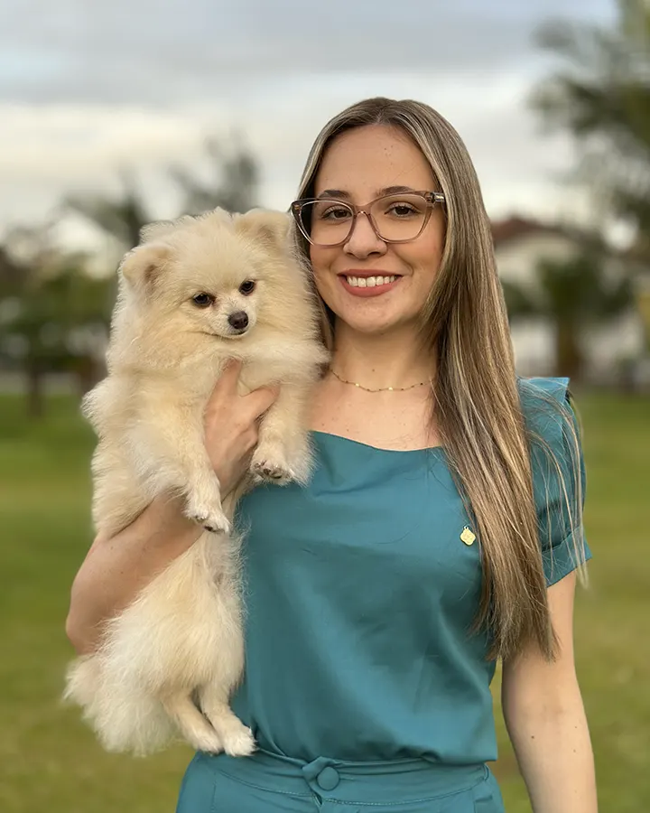 Dra. Gabriely Moura, médica veterinária